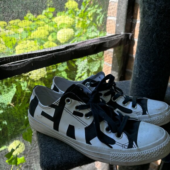 mens sneakers - Picture 1 of 2